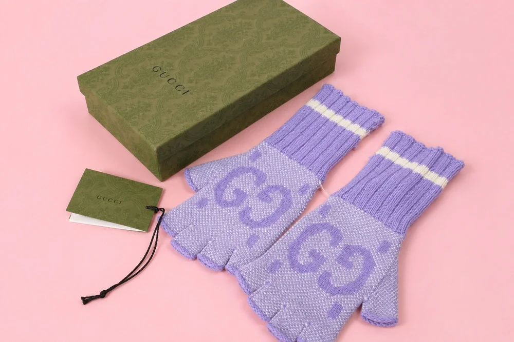 Gucci GG Knit Cashmere Fingerless Gloves Lilac Lavender Purple Size M 210/100